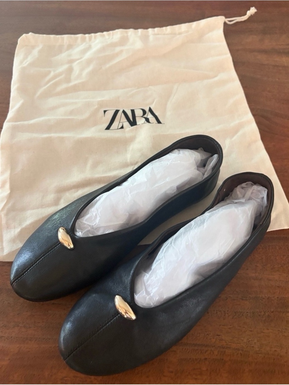 Zara Black Genuine Leather Ballet Flats with Gold Oval Accent – Size 37